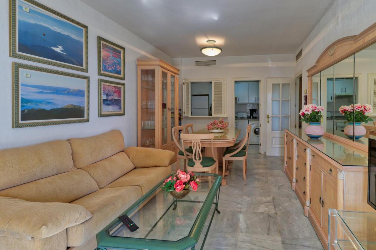 Dona Sofia Apartment Fuengirola Bagian luar foto